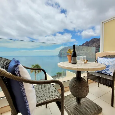 Vista Azul Acantilado de los Gigantes